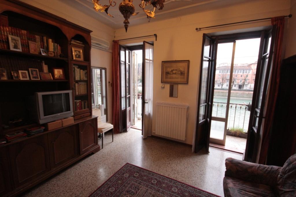 Sottoriva36 Bed & Breakfast Verona Bagian luar foto